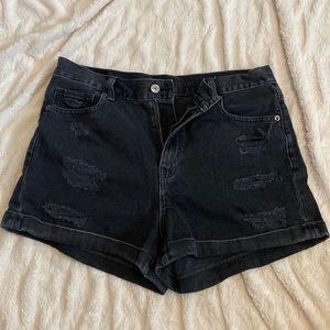 American Eagle distressed shorts - size 8